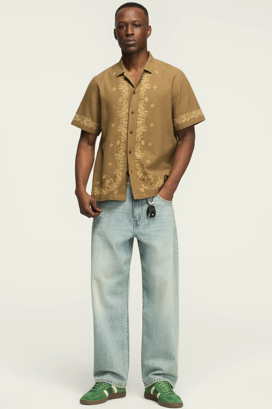 SHORT SLEEVE BANDANA CAMP COLLAR SHIRT — KANGAROO — image 5