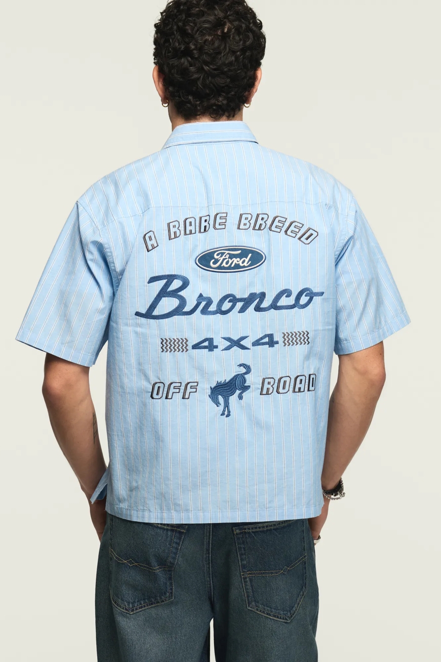 FORD BRONCO SHORT SLEEVE BUTTON DOWN SHIRT — BLUE MULTI STRIPE — image 1