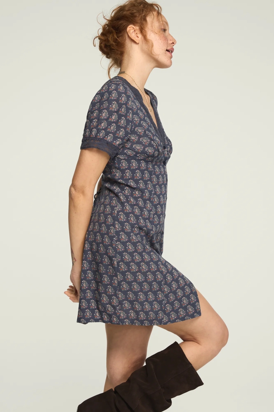 LACE TRIMMED SHORT SLEEVE MINI DRESS — NAVY FLORAL — image 4