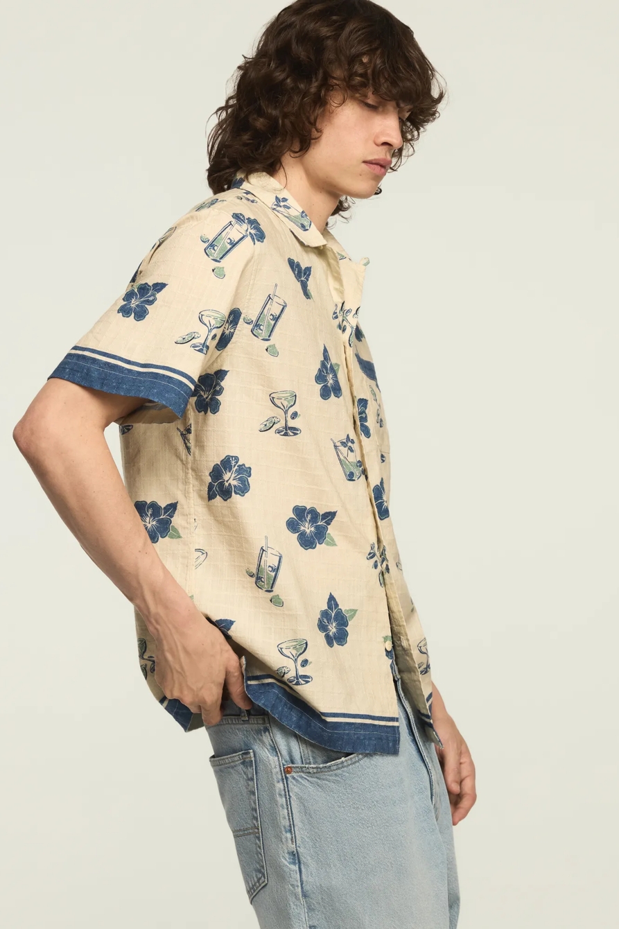 SHORT SLEEVE PRINTED CAMP COLLAR SHIRT — BLUE PRINT — image 4