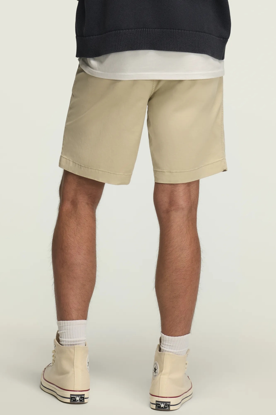 9" STRETCH TWILL FLAT FRONT SHORTS — PELICAN — image 3