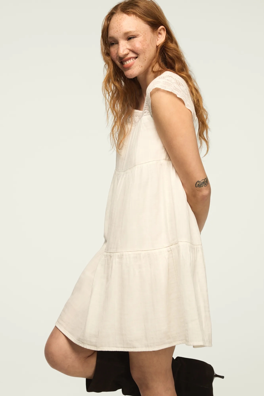 TIERED LACE SLEEVE MINI DRESS — GARDENIA — image 4