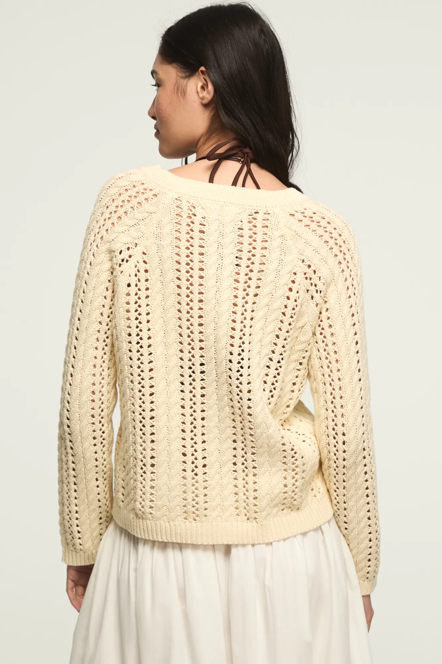 OPEN CABLE V NECK SWEATER — LEMON ICING — image 3