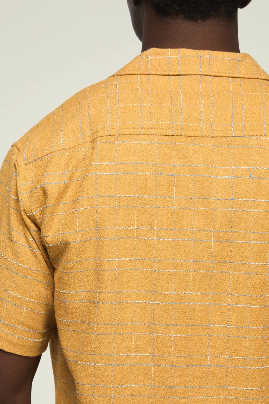KINDA CROPPED CAMP COLLAR SHIRT — MUSTARD MULTI — image 4