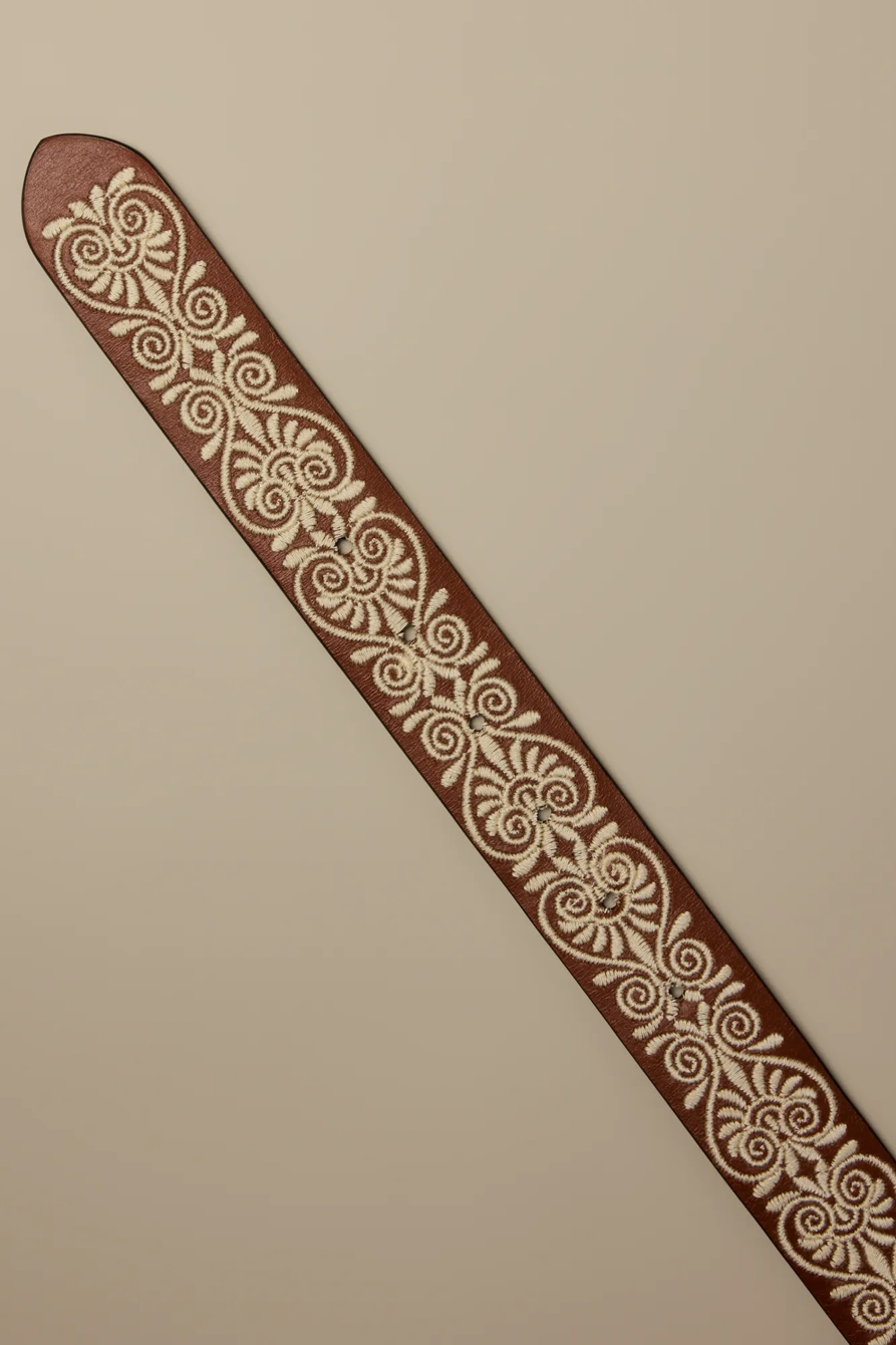 DOUBLE BUCKLE EMBROIDERED BELT — BROWN — image 2