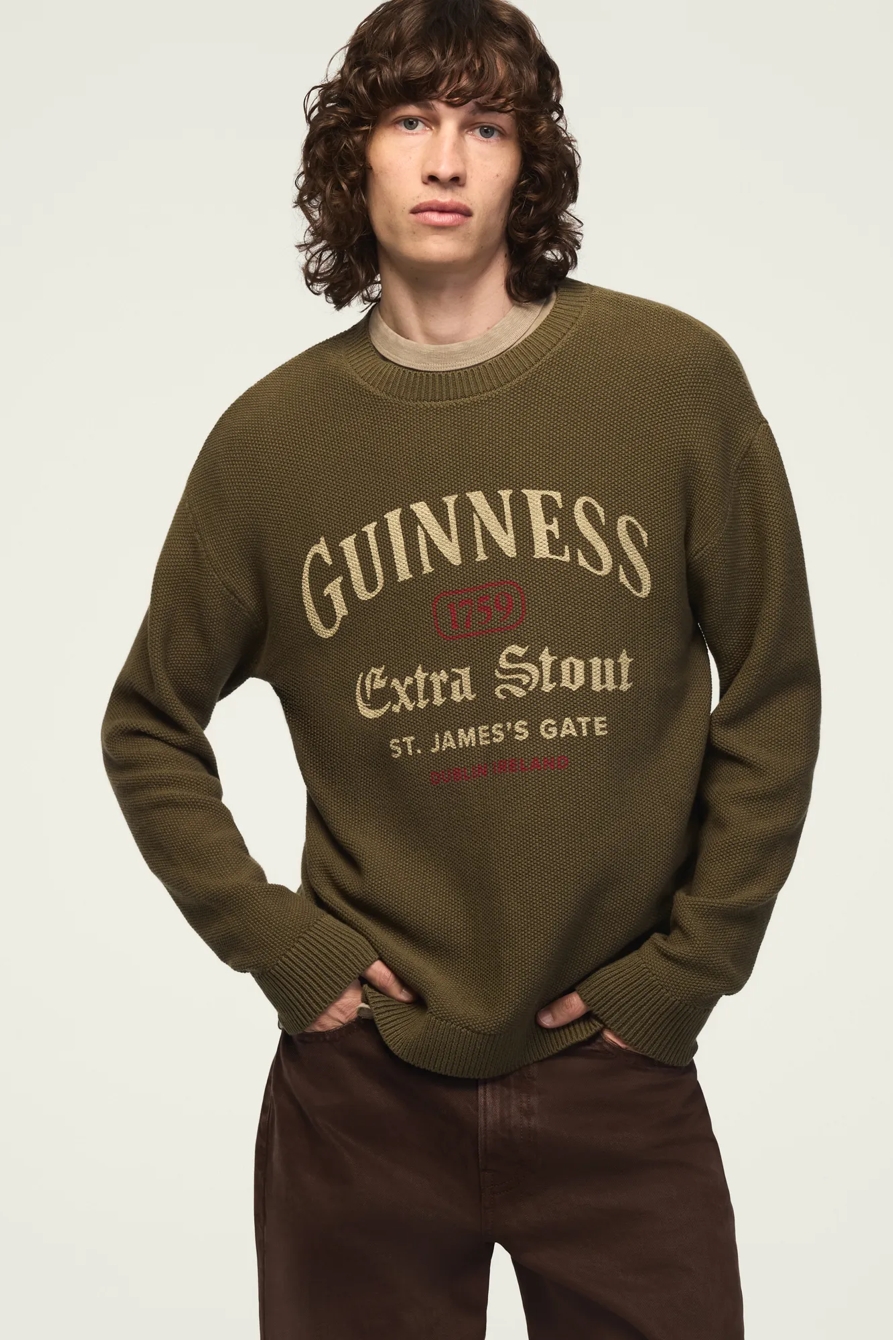 GUINNESS PRINTED CREW NECK SWEATER — IVY GREEN — image 1
