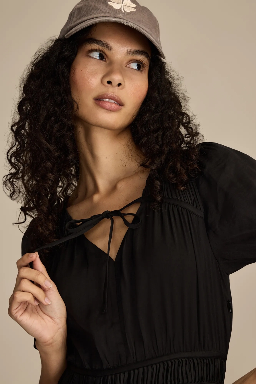 CRINKLE SATIN MIDI DRESS — #001 BLACK — image 4