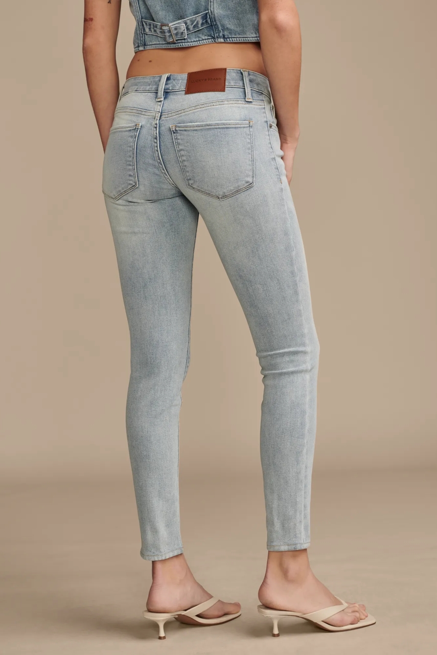 LOW RISE LIZZIE SKINNY — FAN GIRL — image 2