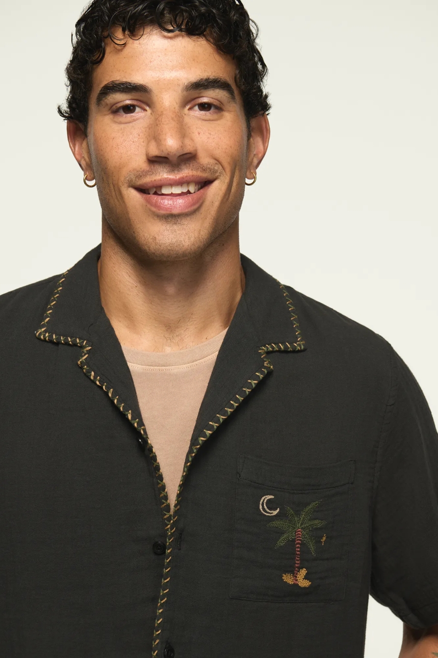 SHORT SLEEVE EMBROIDERED GAUZE CAMP COLLAR SHIRT — PHANTOM — image 5