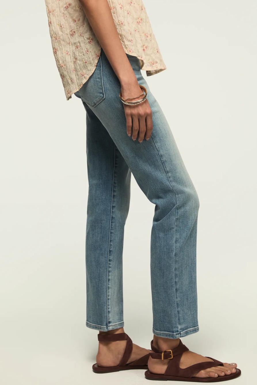 HIGH RISE ZOE STRAIGHT — HERE WE GO INDIGO WASH — image 5