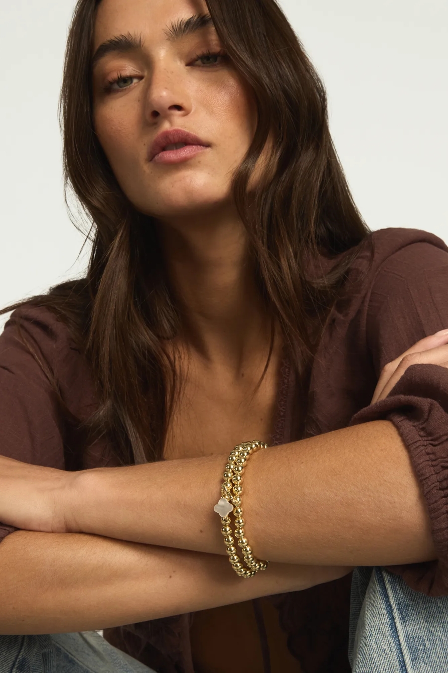 Clover Pendant Bracelet — GOLD — image 1