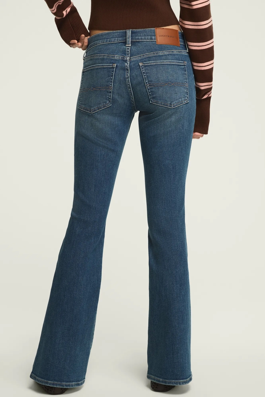 MID RISE SWEET FLARE — PRETTY SISTER WASH — image 3