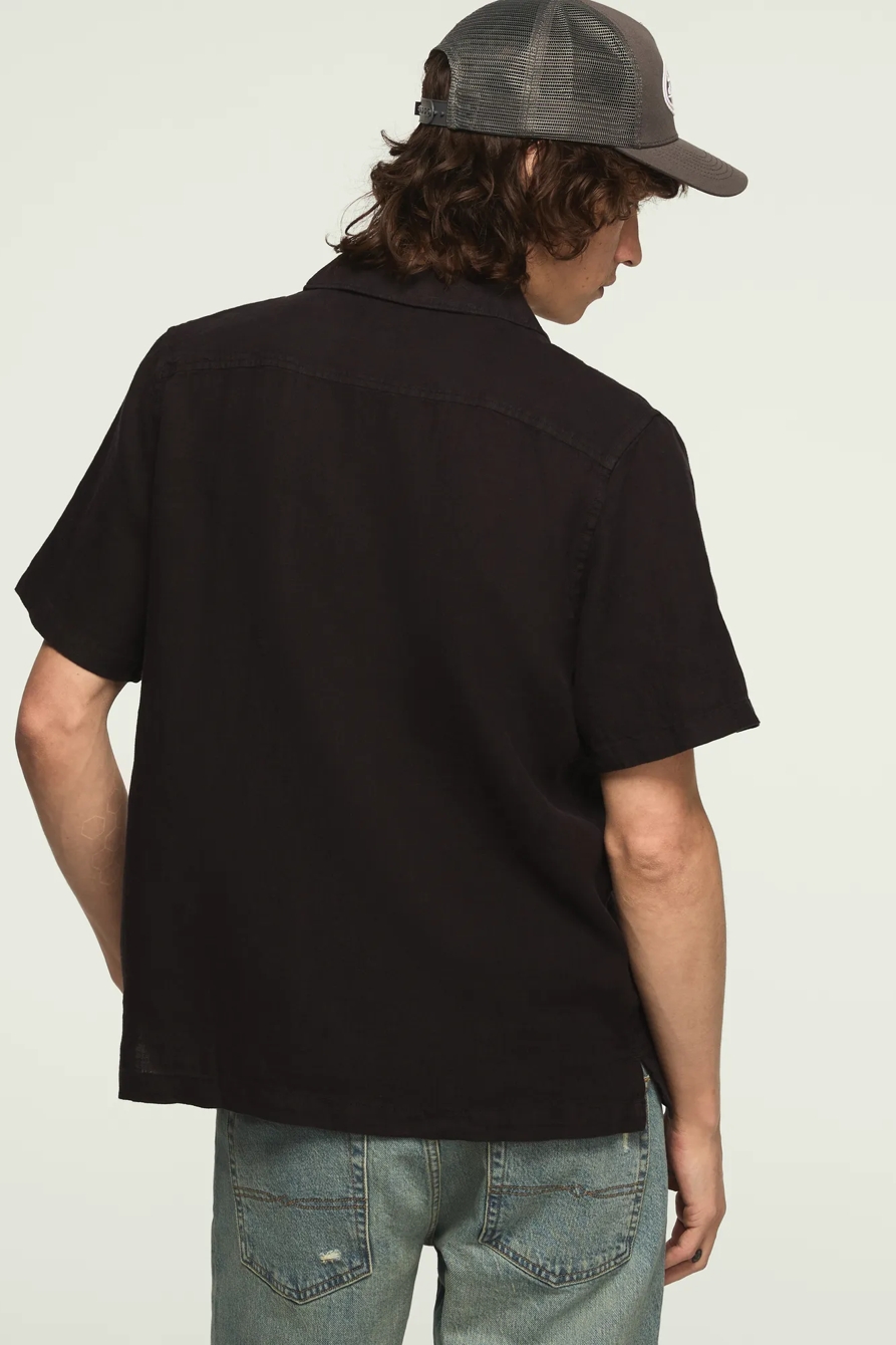 SHORT SLEEVE LINEN CAMP COLLAR SHIRT — PHANTOM — image 4