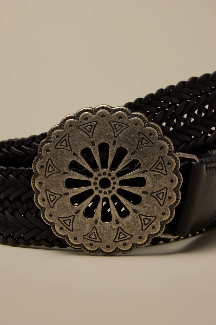 WOVEN CONCHO BELT — BLACK — image 3