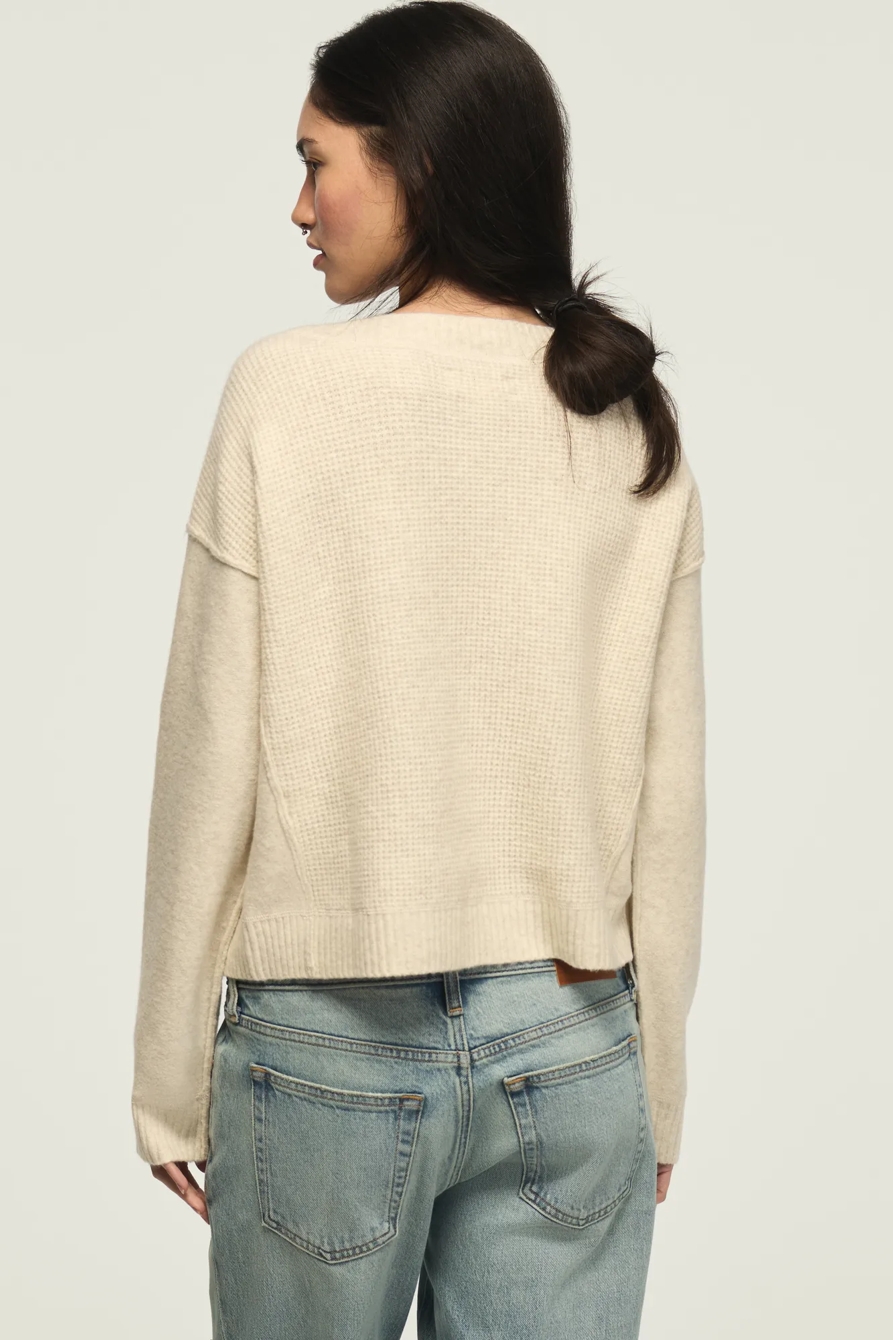 WAFFLE SLOUCHY VNECK SWEATER — STRAW HEATHER — image 3