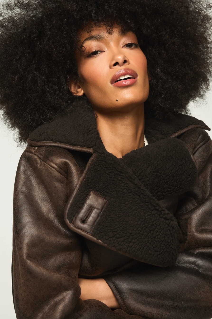 OVERSIZED FAUX SHEARLING COAT — BROWN — image 2