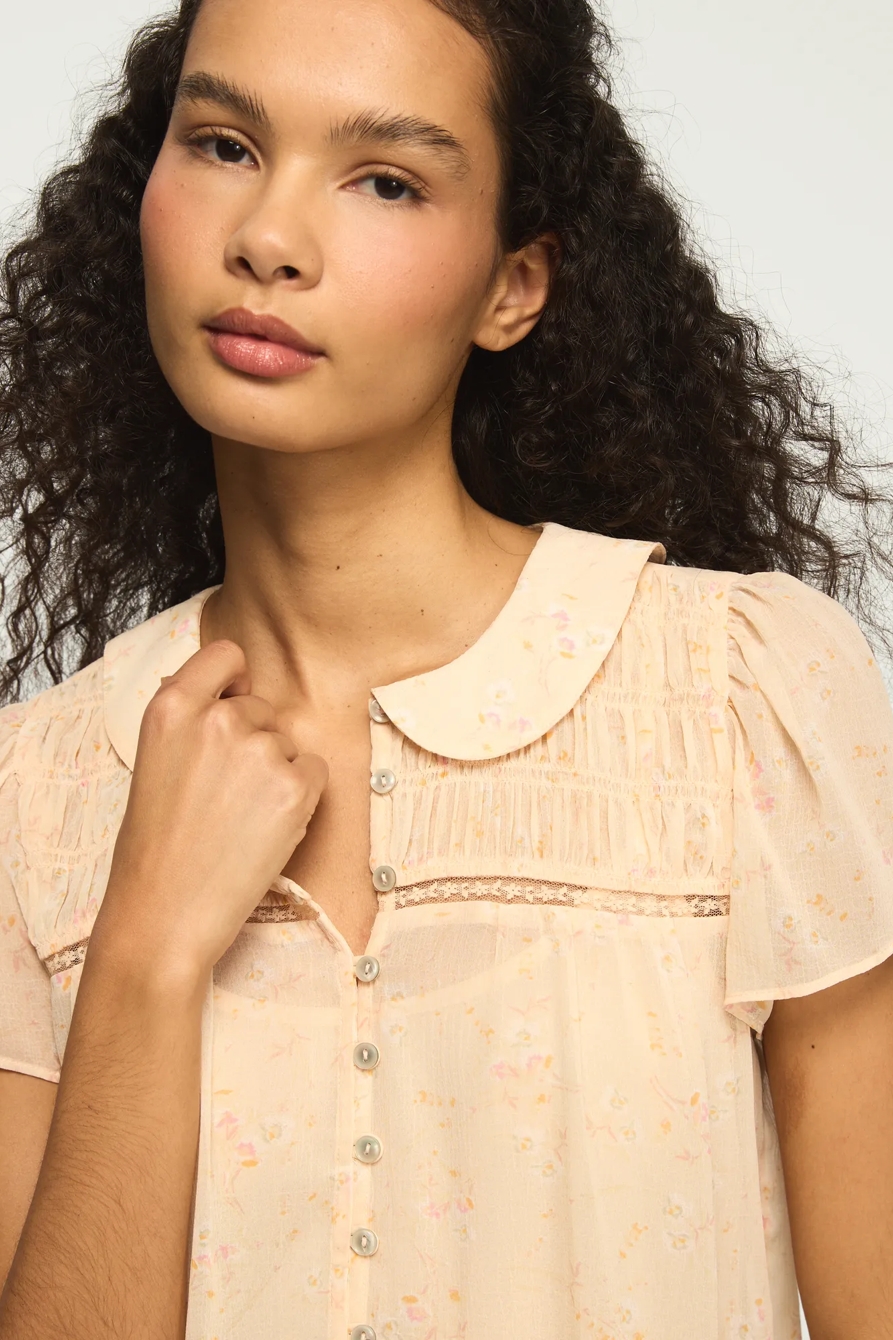 RUCHED HENLEY SWING TOP — PEACH FLORAL — image 2