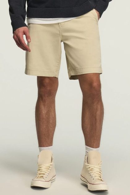 9" STRETCH TWILL FLAT FRONT SHORTS, PELICAN