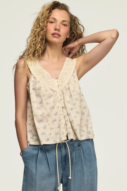 LACE YOKE V NECK TOP, Cream Floral