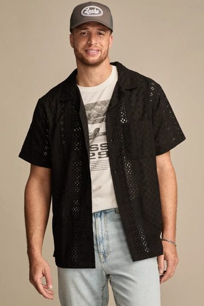BIG & TALL SHORT SLEEVE EYELET CAMP COLLAR SHIRT, RAVEN