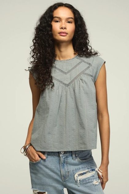 LACE YOKE FLUTTER TOP, TROOPER