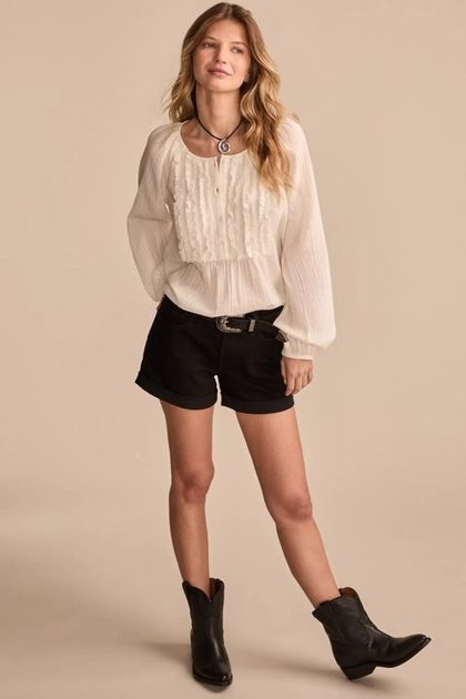 MID RISE AVA SHORT, CLEAN BLACK