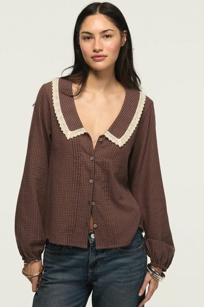 LONG SLEEVE PETER PAN COLLAR TOP, BROWN GINGHAM